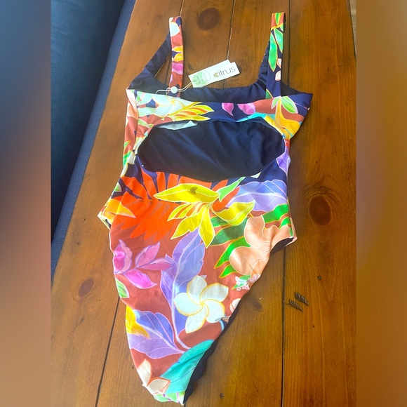 Floral one piece swimsuit by Citrus XS NWT - Picture 3 of 5